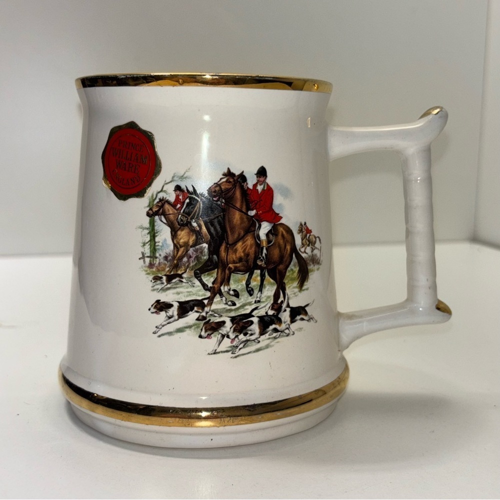 Vintage Prince William Ware tankard mug fox hunting scene, 22 carat gold trim